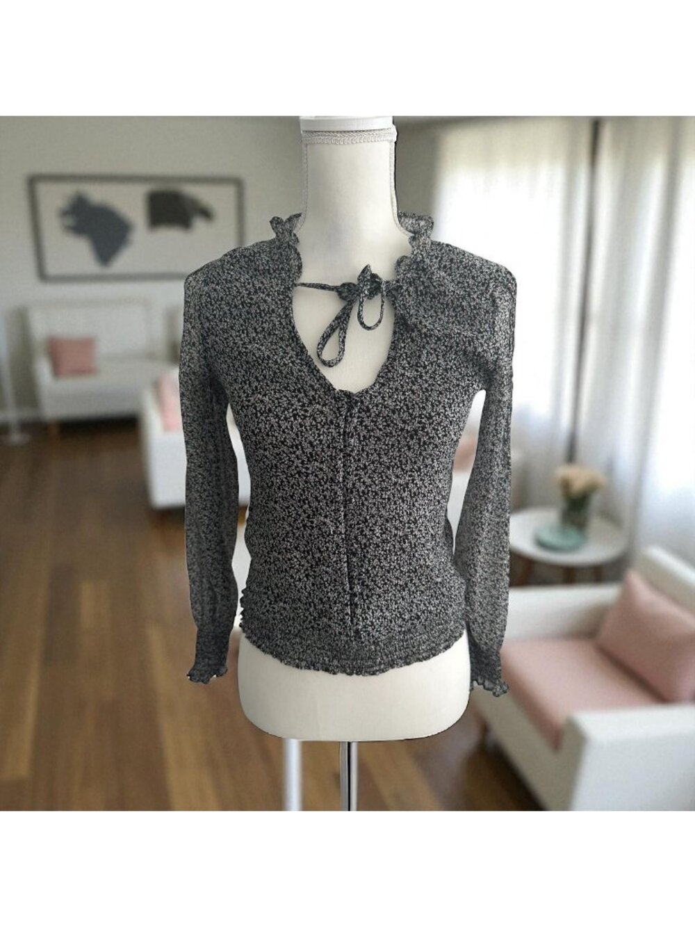 ABERCROMBIE & FITCH Black Floral Long Sleeve Top Size XS
